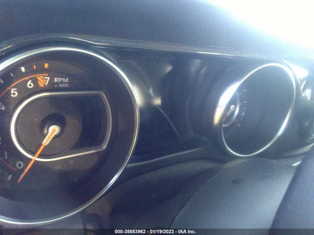 1C4HJXDG6MW815872 Jeep Wrangler Unlimited Sport Altitude