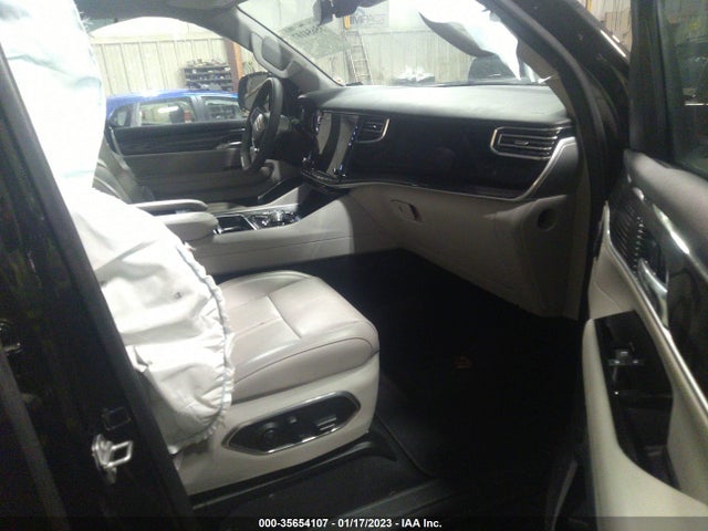 1C4SJVAT8NS206495 Jeep Wagoneer