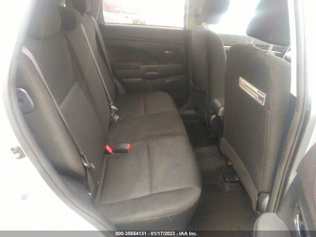 2011 MITSUBISHI OUTLANDER SPORT ES VIN: JA4AP3AU3BZ010825
