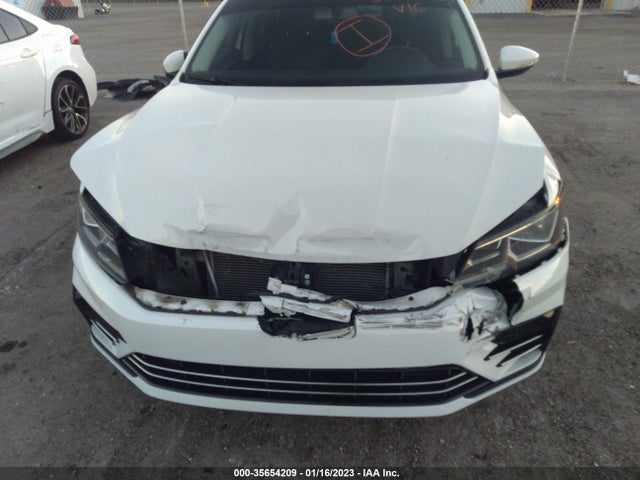 1VWDT7A38HC064028 Volkswagen Passat R-line W/comfort Pkg