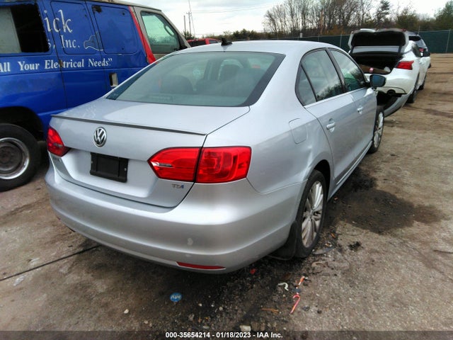 3VWLL7AJ9DM386986 Volkswagen Jetta Sedan Tdi W/premium/nav