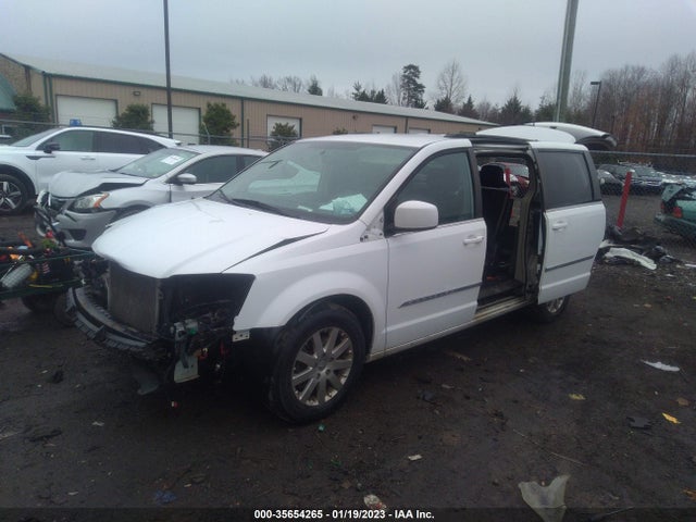 2015 Chrysler Town & Country, VIN: 2C4RC1BG3FR589154