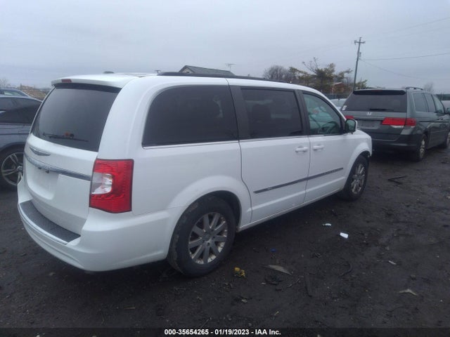 2015 Chrysler Town & Country, VIN: 2C4RC1BG3FR589154