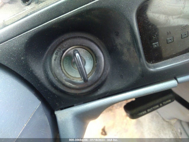 1998 TOYOTA TACOMA VIN: 4TAWN72NXWZ141722