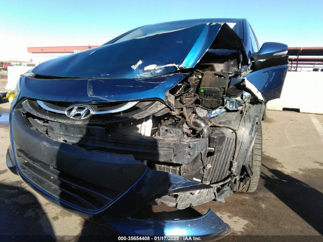 2013 HYUNDAI ELANTRA GT VIN: KMHD35LE4DU110623