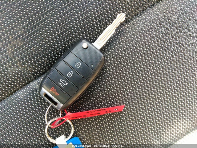 2017 Kia Forte, VIN: 3KPFK4A72HE077026