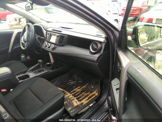 Toyota RAV4 LE 2018 JTMBFREV2JJ184160 Image 6