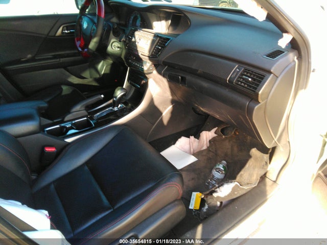 2017 Honda Accord, VIN: 1HGCR2F16HA137174