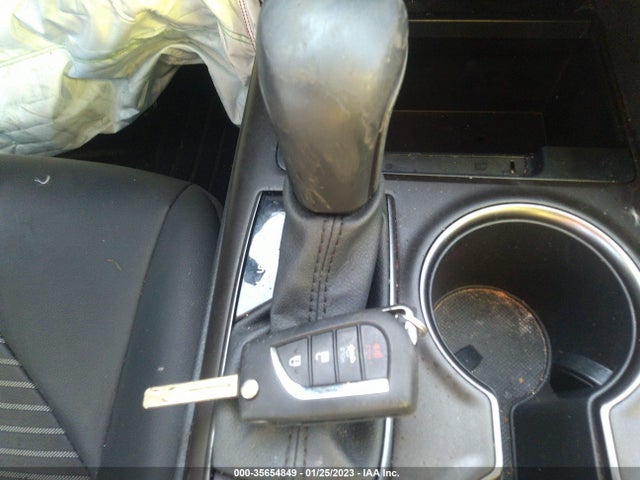 2021 Toyota Camry, VIN: 4T1G11AK7MU520000