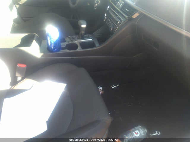 2018 Kia Optima, VIN: 5XXGT4L36JG253200