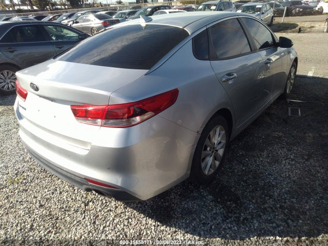 2018 Kia Optima, VIN: 5XXGT4L36JG253200