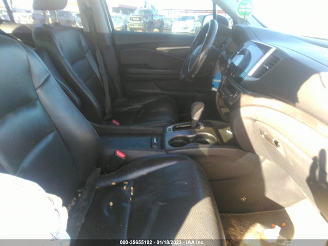 2017 Honda Ridgeline, VIN: 5FPYK2F63HB002768