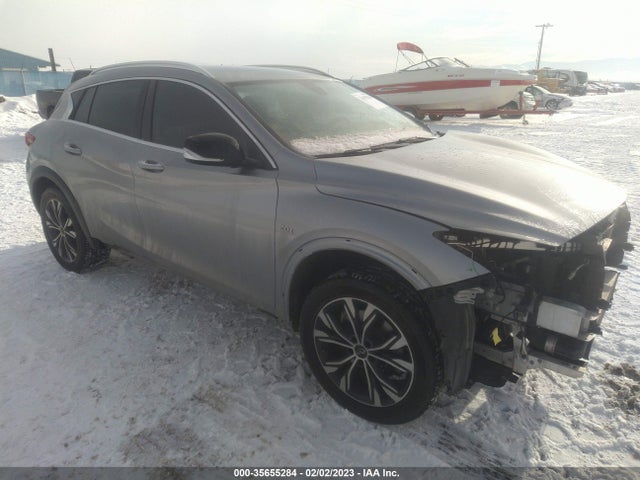 2017 Infiniti QX30, VIN: SJKCH5CR6HA033150