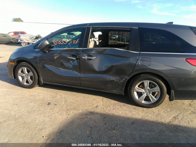 2018 Honda Odyssey, VIN: 5FNRL6H78JB092562