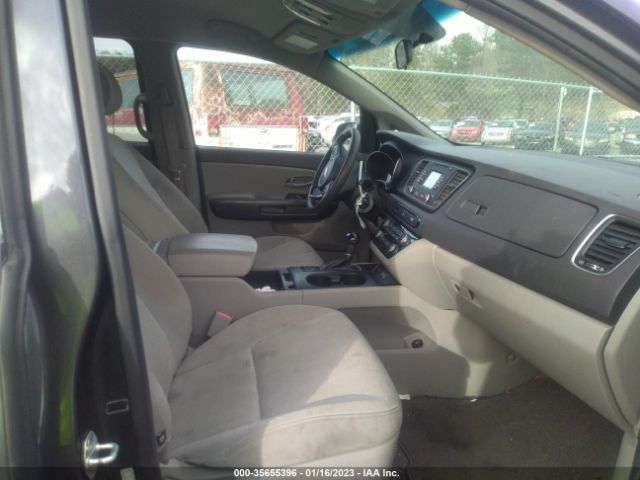 KNDMB5C16F6057810 KIA SEDONA LX