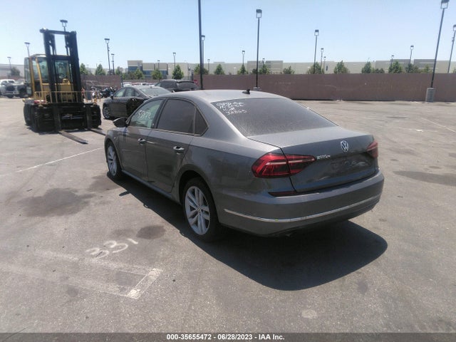 1VWLA7A33KC012136 Volkswagen Passat 2.0t Wolfsburg Edition