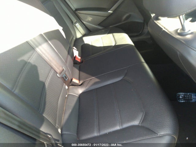 1VWLA7A33KC012136 Volkswagen Passat 2.0t Wolfsburg Edition