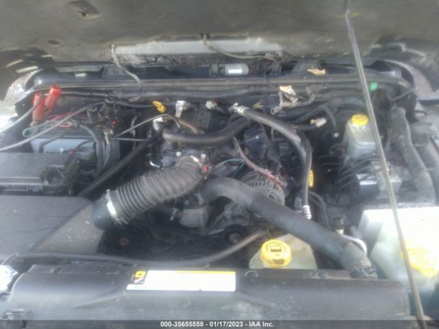 1J4FA54158L552654 Jeep Wrangler Sahara