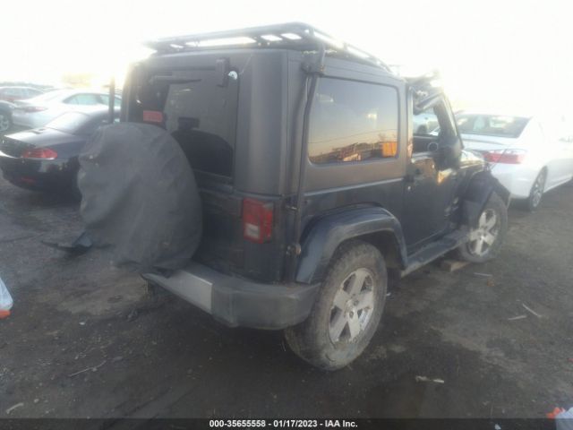 1J4FA54158L552654 Jeep Wrangler Sahara