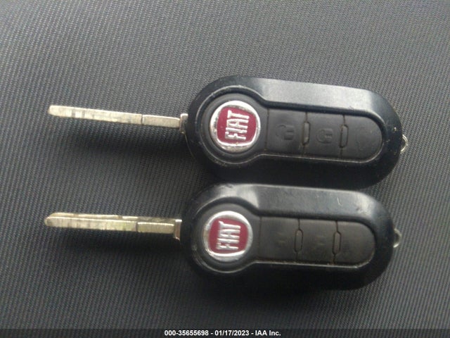 3C3CFFAR7CT104458 Fiat 500
