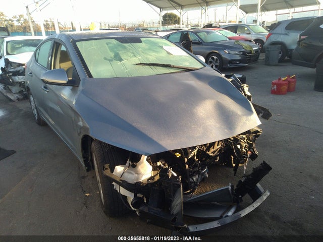 Hyundai ELANTRA SE 2018 KMHD74LF9JU578155 zdjęcie główne