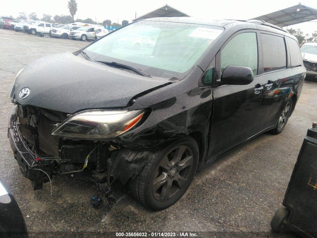 2017 TOYOTA SIENNA SE VIN: 5TDXZ3DC2HS768355