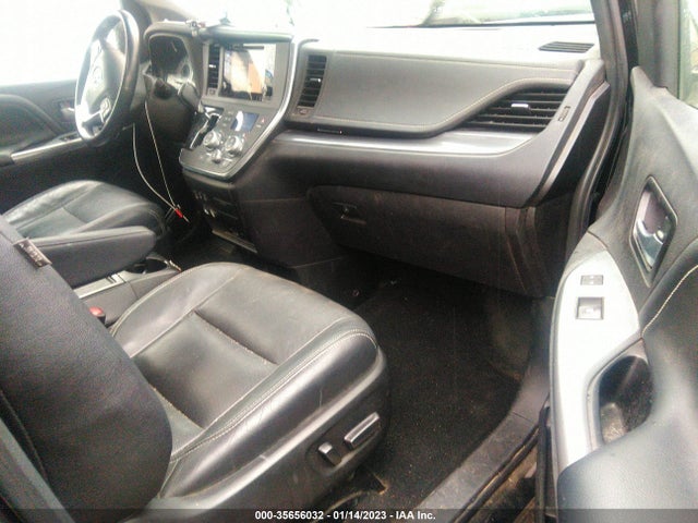 2017 TOYOTA SIENNA SE VIN: 5TDXZ3DC2HS768355