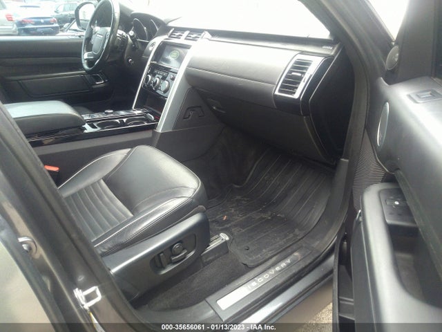 Land Rover Discovery Hse Luxury 2017 SALRHBBV2HA045878 Image 6