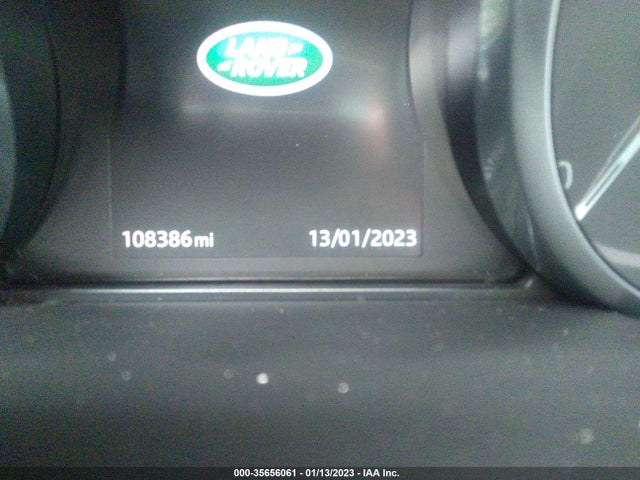 Land Rover Discovery Hse Luxury 2017 SALRHBBV2HA045878 Image 8