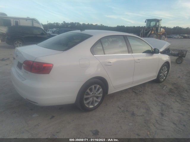 2013 VOLKSWAGEN JETTA SEDAN SE W/CONVENIENCE/SUNROOF VIN: 3VWDX7AJ5DM391076