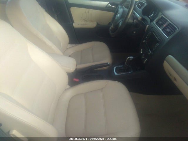 2013 VOLKSWAGEN JETTA SEDAN SE W/CONVENIENCE/SUNROOF VIN: 3VWDX7AJ5DM391076