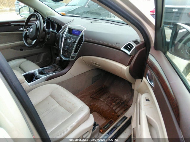 Cadillac Srx Luxury Collection 2011 3GYFNAEY0BS679967 Image 5