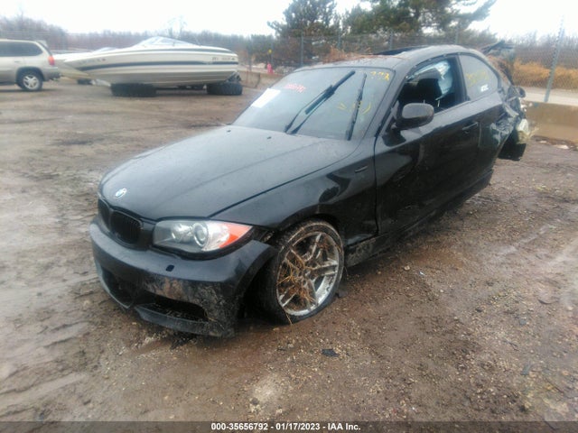 BMW 1 Series 2011 WBAUC9C58BVM09225 Image 2