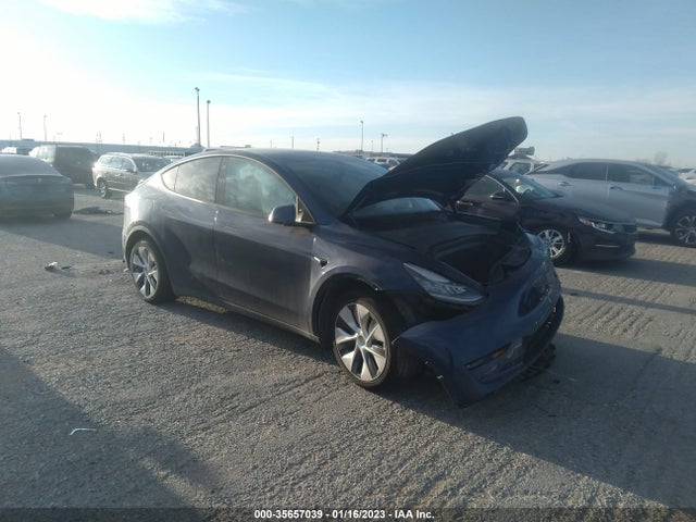 2021 Tesla Model Y, VIN: 5YJYGAEE2MF260674