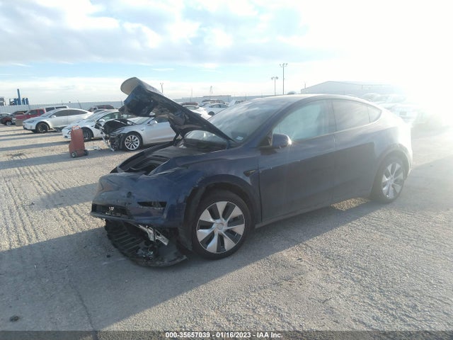 2021 Tesla Model Y, VIN: 5YJYGAEE2MF260674