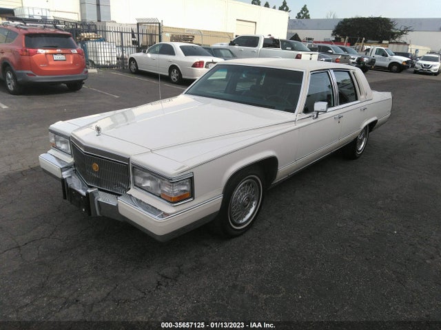 Cadillac Brougham 1992 1G6DW5478NR703579 Image 2