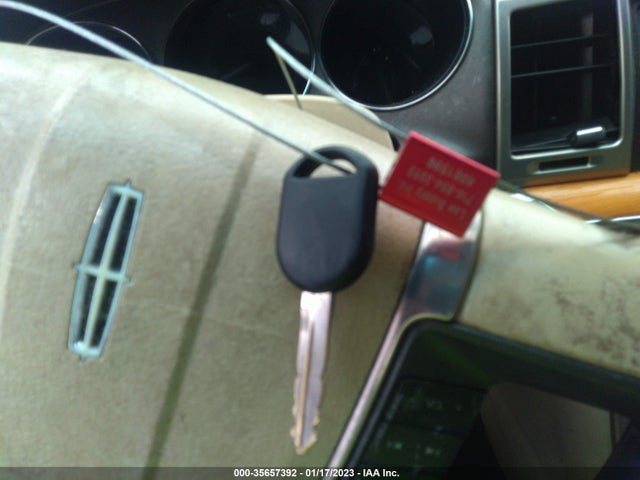 Lincoln MKZ 2010 3LNHL2GC1AR613487 Image 3