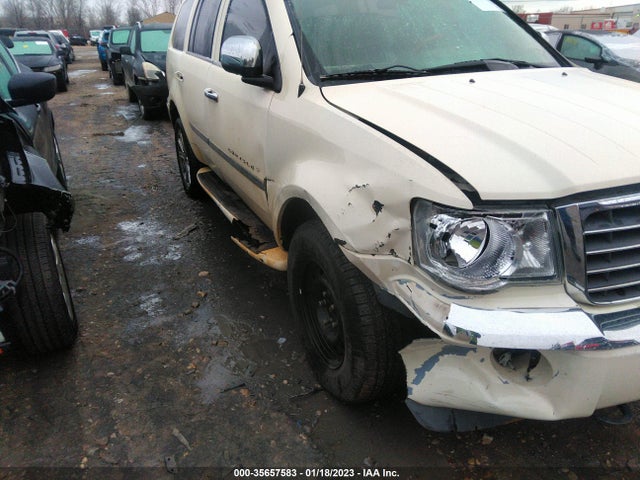 1A8HW58248F101368 Chrysler Aspen Limited