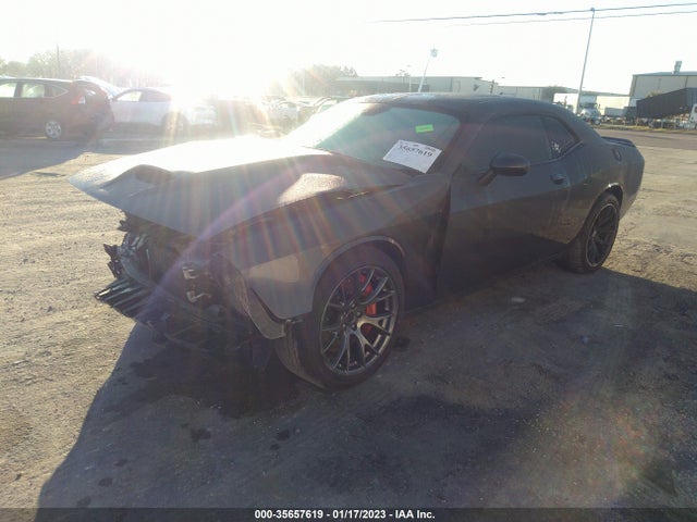 Dodge Challenger Srt 392 2015 2C3CDZDJ5FH706897 Image 2