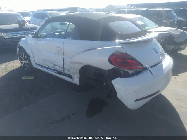 2015 Volkswagen Beetle, VIN: 3VW7T7AT7FM808081