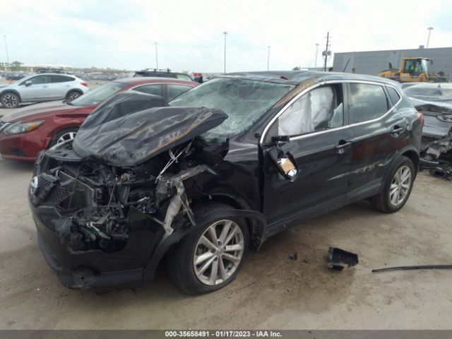 JN1BJ1CP3HW029587 Nissan Rogue Sport S
