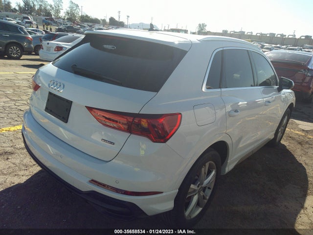 WA1DECF38L1030183 Audi Q3 S Line Premium