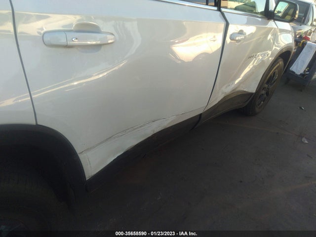 Chevrolet Traverse Ls 2020 1GNERFKW7LJ303072 Image 4