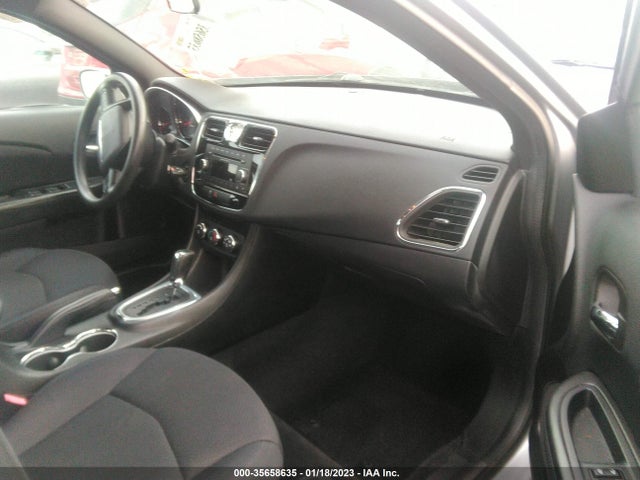 Chrysler 200 LX 2014 1C3CCBAB5EN123811 Image 6
