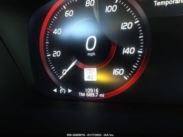 7JRA22TM3KG017072 Volvo S60 R-design