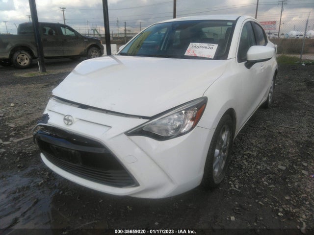 3MYDLBZV3GY141987 Scion IA