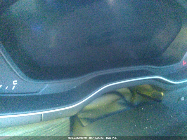 WAUENAF4XJN003674 Audi A4 Premium Plus