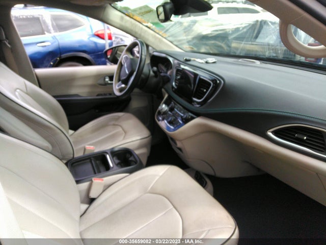 2017 Chrysler Pacifica Hybrid, VIN: 2C4RC1N73HR798165