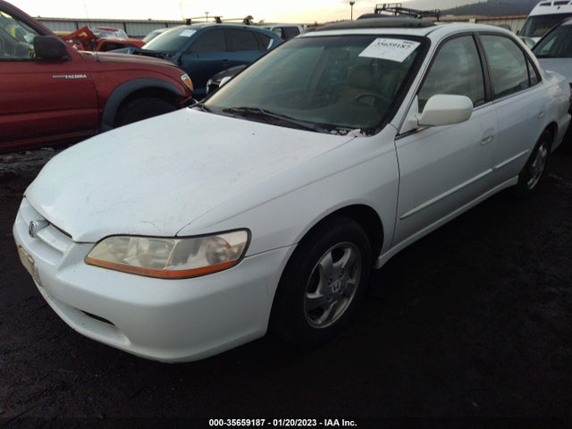 2000 HONDA ACCORD SDN EX W/LEATHER VIN: 1HGCG5665YA142224