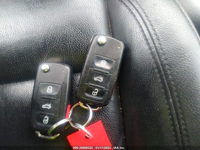 WVGAV3AX9EW021853 Volkswagen Tiguan R-line